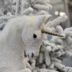 Hvordan vasker jeg en badedragt til børn?